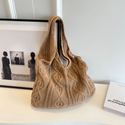 チャイムトリップ Chime Trip バッグ 手提げ トートバッグ ニット 秋冬小物 ケーブルニット レディース ショルダーバッグ 韓国ファッション 通勤 レジャー おしゃれ 肩掛け 柄 （モカ）