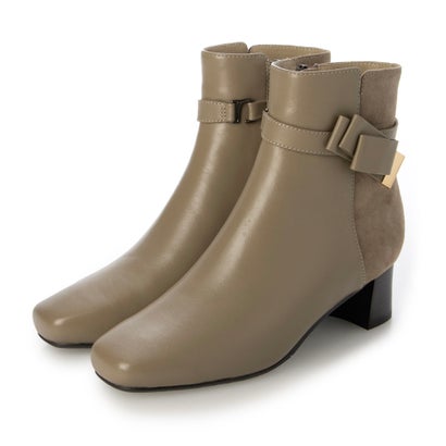 リズ ラフィーネ Riz raffinee リボンモチーフ付きショートブーツ （ベージュ）
