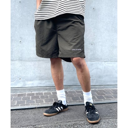 メゾンクラブ MAISON CLUB ワンポイント刺繍ナイロンハーフパンツ LESS IS MORE （オリーブ）