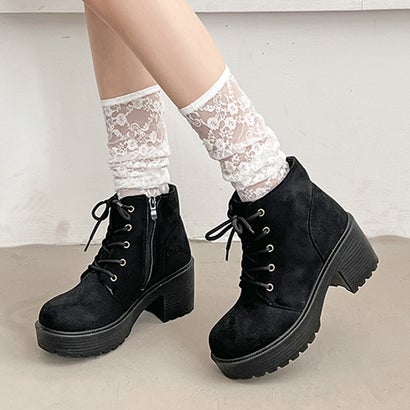 シューズインクローゼット Shoes in Closet -シュークロ- 軽量 厚底 レースアップ ヒール ショートブーツ 2805 （ブラック/スウェード）