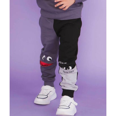 -25AW-ユーモアあふれるデザインが魅力の男の子用ボトム。■デザイン切り替えがおしゃれなアクセントになりつつ、両ひざ部分にモンスターを大胆にあしらった、遊び心満点の一枚です。右ひざにはギザギザのキバで大きなお口を開けたモンスター。左ひざに...