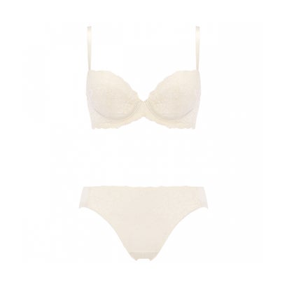 アモスタイル バイ トリンプ AMOSTYLE BY Triumph AMOSTYLE チャーミングラマー ブラ＆ショーツセット ..