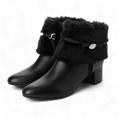 ピッティ Pitti 4WAYファービジューリボンベルトショートブーツ （ブラック）