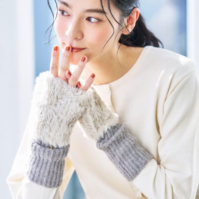 デッサン Dessin フェイクファーアームウォーマー (ベージュ(552))