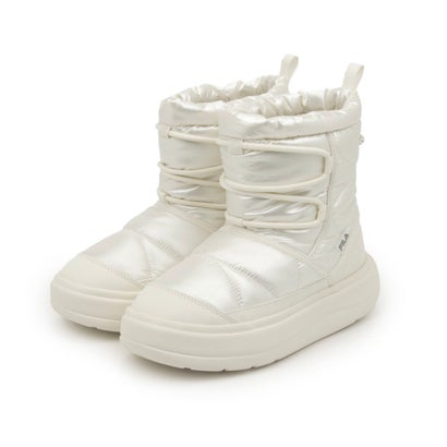 トレンドのパファー素材と、エッジの効いたチャンキーソールを融合させたウィンターシューズ。モコモコとしたボリューム感と、引き締まったブラックやシャイニーな素材感が絶妙なバランス。重くなりがちな冬のヘビーアウターにも負けない、存在感バツグンのデザインです。【素材】甲材：合成繊維　底材：合成樹脂底23cm : 【重さ】281g / 【ヒール寸】3.5cm / 【プラットフォーム高さ】3cm / 【筒丈】15.5cm / 【筒周り】29cm