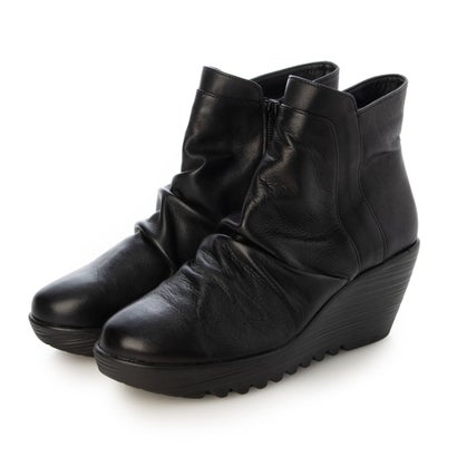 ミラスポーツ Milla sports 楽ちん 柔らかレザー ふかふか厚底ショートブーツ （ブラック）