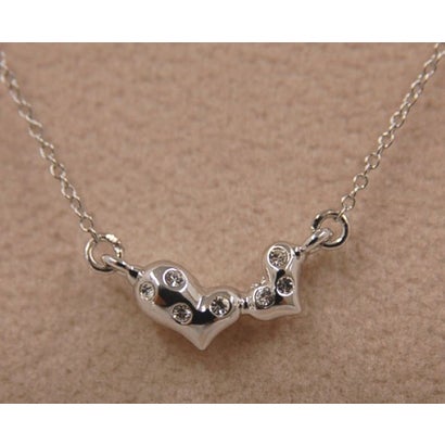 キャティフェラーリ Cathie Ferrari ハートラインストーンペンダント （シルバー）