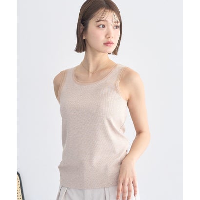 チュールエッジが映える大人可愛い一枚。テレコタンクトップにラメのきらめきをプラスした、上品で着回し力の高いデザインです。エッジ部分に重ねたチュールがさりげないアクセントとなり、ベーシックな形ながらもこなれた印象に仕上がります。やわらかく伸びのある素材で動きやすく、デイリー使いにもぴったりです。コンパクトなシルエットなので、ワイドパンツやスカートともバランスよく合わせられます。インナーとしても一枚着としても活躍し、カジュアルからきれいめまで幅広いスタイリングに対応できる優秀トップスです。透け感[なし]生地の厚さ[普通]光沢感[なし]伸縮性[あり]裏地[なし]ポケット[なし]※モデル着用画像は、光の当たり具合で色味が違って見える場合がございます。※お使いのモニター環境によって商品の色味が違って見える場合がございます。【製品寸法】S: 身幅37? 着丈55? 裾幅35?M: 身幅40? 着丈57? 裾幅38?【素材】本体 レーヨン 43% ポリエステル 34% ナイロン 21% ポリウレタン 2% チュール部分 ナイロン 100%S : 【着丈】55cm / 【胸囲】74cmM : 【着丈】57cm / 【胸囲】80cm別カラーはこちら！ ブラック　ホワイト(アイボリー)　グレー