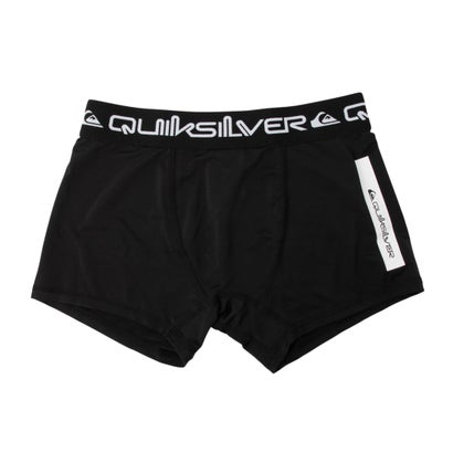 ■DESIGN・ユースサイズのボクサータイプインナーショーツ・ウエストバンドと左サイドにQUIKSILVERロゴをあしらいました・シルエットは汎用性の高いレギュラーフィット■STYLING・水回りでの使用はもちろん、タウンユースまで対応するユーティリティな1枚■FABRIC・軽量で通気性に優れ、パフォーマンスを快適にサポートするメッシュ生地・心地良いフィット感を持つ高いストレッチ性・高い速乾性・水陸両用150cm : 【ウエスト】57cm160cm : 【ウエスト】61cm別カラーはこちら！ ブラック(BLK2)
