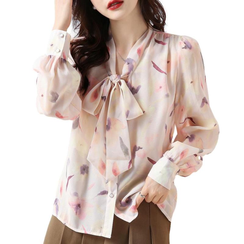 [J-Scott] 【在庫限り】[ジェイスコット] 水彩画風 花柄ボウタイブラウス シフォン素材 パフスリーブ おしゃれボタン 長袖 清楚 レディース JS77