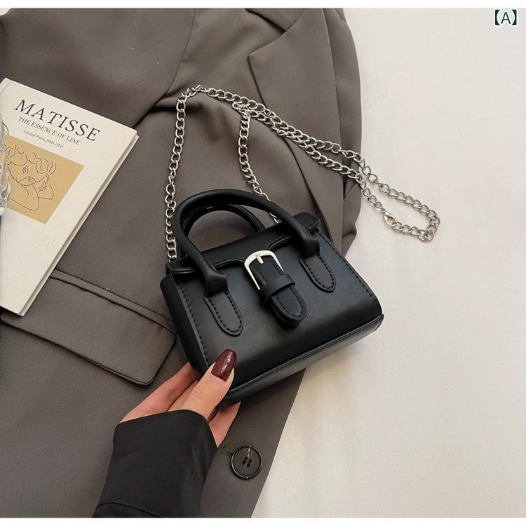 レディース カジュアル シンプル ショルダーバッグ 肩掛けバッグ 斜めがけバッグ ミニバッグ チェーンバッグ 小物 アイテム 通勤 ポケット ファスナー お散歩 便利 軽量