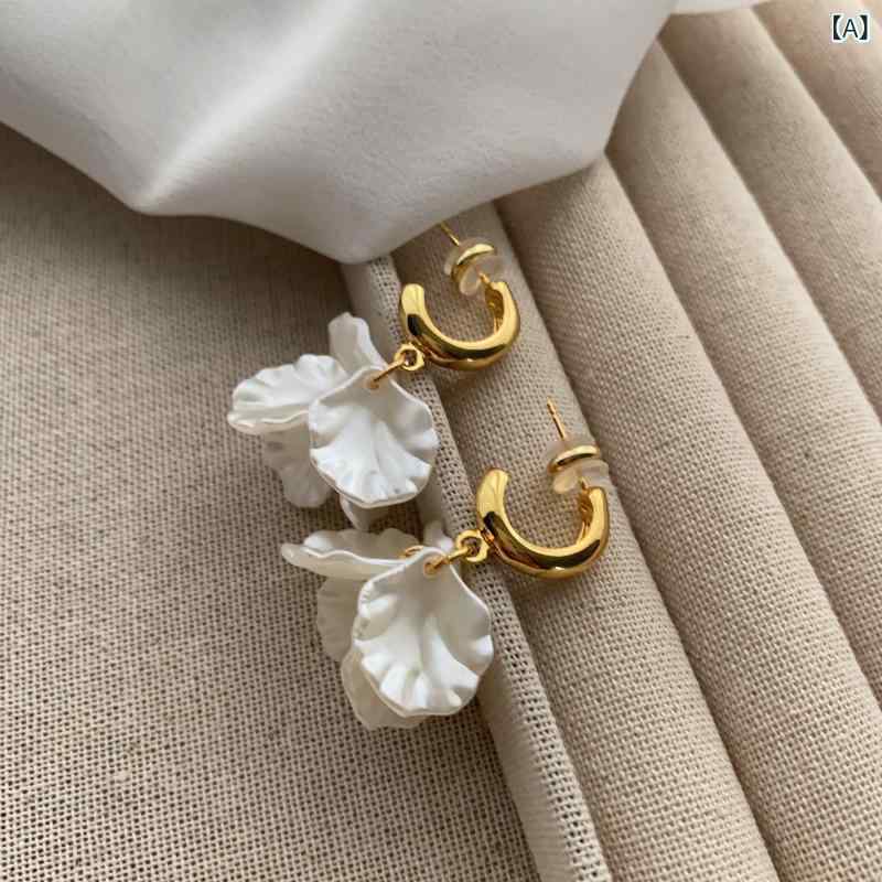 イヤリング 韓国 パール 銀針 シェルフラワー フリンジ 小香風 ゴールド 高級感 デイリー 軽量 接触冷..