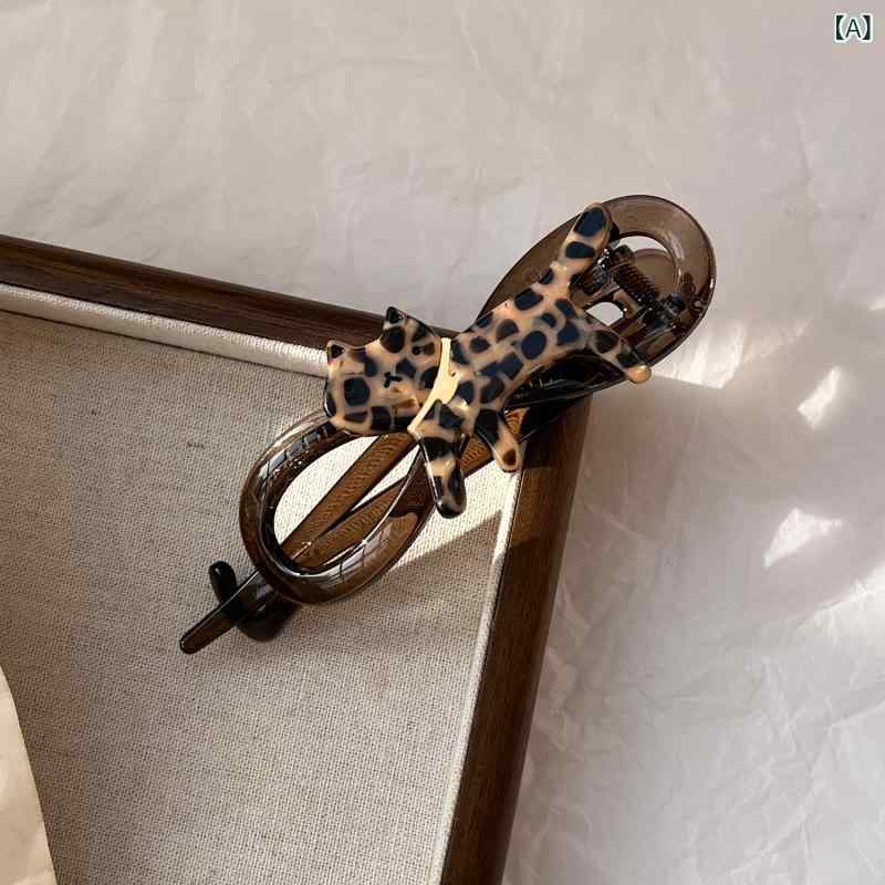 2個セットヘアクリップ レディース ヒョウ柄 猫モチーフ 大型 後頭部用 高級感 かわいい 髪まとめ ねじりタイプ 一文字型 吸盤風 ヘア飾り・主な素材: 混合素材・スタイル: 高級感.横型・加工: 手作業・分類: 一字クリップ・カラー展開...