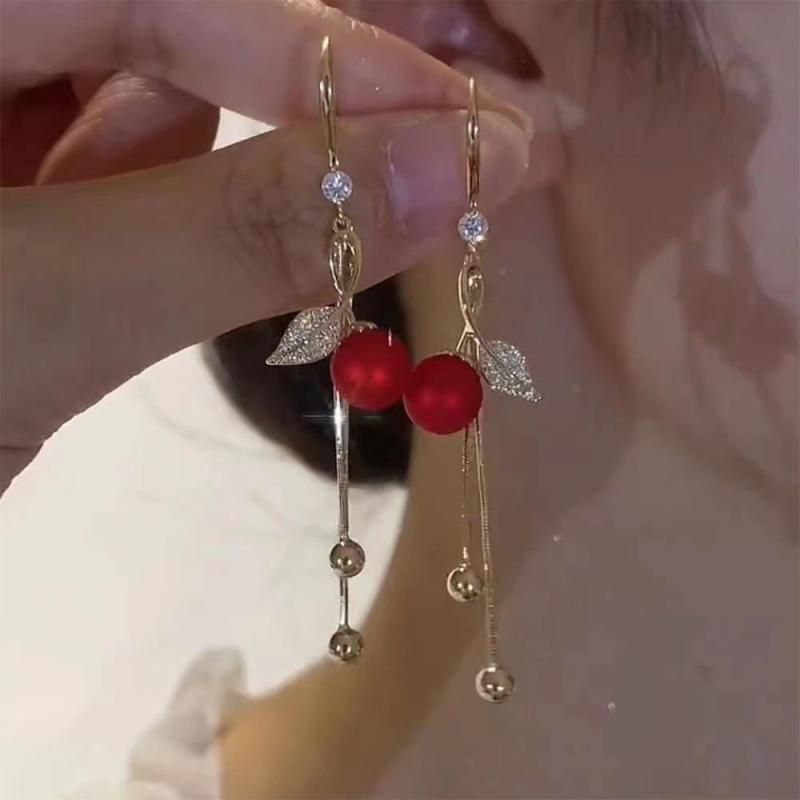 イヤリング フランス風 レトロ ロング タッセル 赤色 マット加工 模倣パール ジルコニア 葉 耳飾り 上..