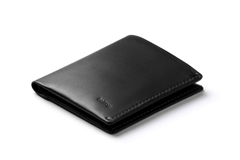  ベルロイ Note Sleeve、スリムレザーウォレット、RFID版あり（11枚までのカードと現金）