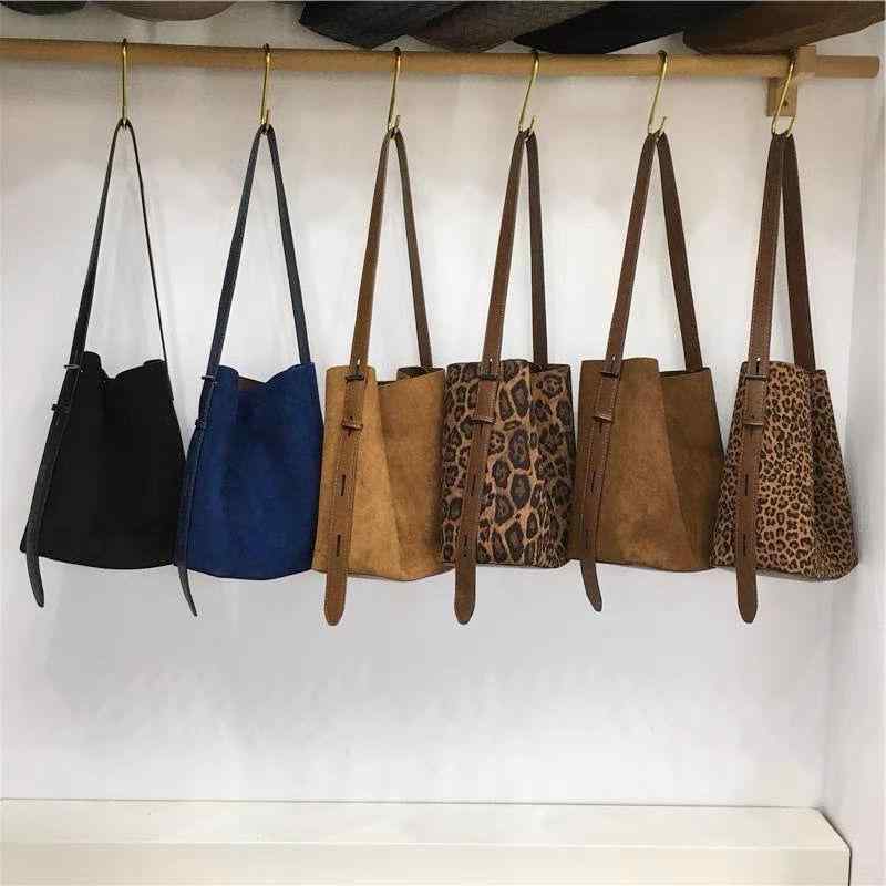 楽天市場】プラダ バッグ 鹿革の通販