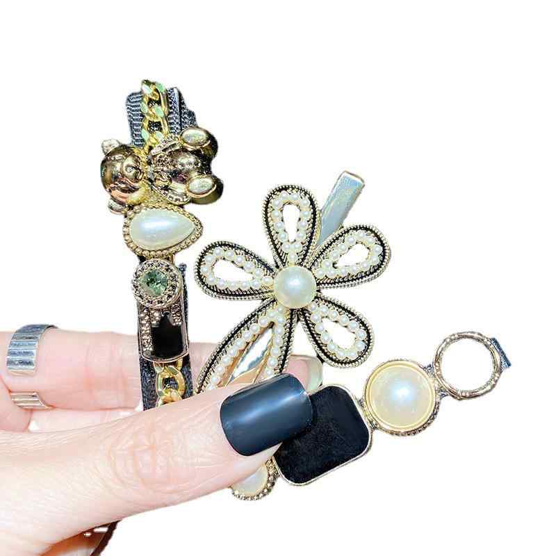 ヘアアクセサリー セット レディース レトロ 小熊型 ヘアピン 韓国 香り付き サイドクリップ 前髪クリップ 一文字型ヘアカード かわいい 普段使い 軽量 ピンク系 アイボリー