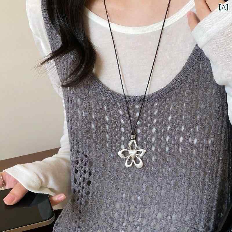 韓国 イン ブ ロガー フラワー ペンダント ネックレスレディースハイエンドブラッ...