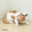 ■商品説明 quackface　-クァックフェイス- お鼻の短いワンちゃん、猫ちゃん用口輪 噛みつきや拾い食いを抑制することで愛犬を守ることができます。 ソフトな付け心地で、頭周りをぴったり包み込みます。 ■適合犬種 猫の通院のサポートに ※適合犬種はあくまで目安であり、効果を保証するものではありません。 ■頭周り 約24cm ■奥行 約5cm ■質量 70g ■素材 本体：シリコン(中国) バンド：ポリプロピレン コードストッパー・コードエンド：POM ボタン：ナイロン樹脂quackface　-クァックフェイス- お鼻の短いワンちゃん、猫ちゃん用の口輪に見えない口輪 噛みつきや拾い食いを抑制することで愛犬を守ることができます。 ソフトな付け心地で、頭周りをぴったり包み込みます。 ここがポイント！ ●　 フレンチブルドッグやパグなどの鼻ペチャのワンちゃんや、猫ちゃん用のクァックが欲しいとのお声から開発されました。 顔の周りを覆うので、苦手なワンちゃんや猫ちゃんは十分に慣れさせてからお使いください。 金属金具を使用していないため、金属疲労による破損や錆びの心配がありません。 ●　装着時に愛犬や愛猫の顔の表情が見えるので、通院や身体のお手入れ時のサポートに獣医さんからの支持も得ています。 ★ご使用の前に ●必ずご使用前に破損などがないかご確認ください。 ●ご使用の際は、しっかりとバンドを締めて、きちんと装着できているか確認してください。外れるなどした 場合にケガや事故の原因となりますので、装着は別途記載の装着方法を参照し、しっかりと装着してください。 ●慣れないうちは暴れたり、外そうとする場合があります。徐々に慣れさせてください。 ★お手入れ方法 ●汚れを落とす場合は、水またはぬるま湯で擦らずに洗ってください。 使用上の注意 ●本製品は犬用の口輪です。一時的に犬の噛みつき、拾い食いを抑制するものであり、それ以外の用途を目的としていません。 ●本品は、体温調節のために舌が出る程度のサイズに設計されていますが、炎天下でのご使用は絶対にしないでください。また、粒状のものなど小さなものは飲み込んでしまう可能性があります。 ●愛犬に噛みぐせがある場合は十分に注意してください。万一破損した断片を飲み込んだ場合は直ちに獣医師にご相談ください。 ●愛犬の興奮時や、室温・気温が高い場合には使用をおやめください。 ●ご使用中は予期せぬ事故などがありますので愛犬から目を離さないでください。 ●愛犬のストレスにもなりますので、長時間のご使用はおやめください。 ●ヨダレや汗が付着した場合は、こまめに拭き取ってください。 ●バンド部分を強く引っ張ったりしないでください。 ●直射日光に晒したり、水に濡れると色落ちや変形、劣化する場合があります。 ●紛失、破損、事故の起こらない安全な場所に保管してください。 ●装着中、手指を噛まれないようご注意ください。 ●ご使用期限は使い方によって異なりますが、傷が目立ち始めたら事故防止のためにもすぐに新しいものと お取り替えてください。 ●バンドがほつれた場合は直ちに使用を中止してください。 ●誤った使用方法による事故については責任を負いかねますのでご了承ください。