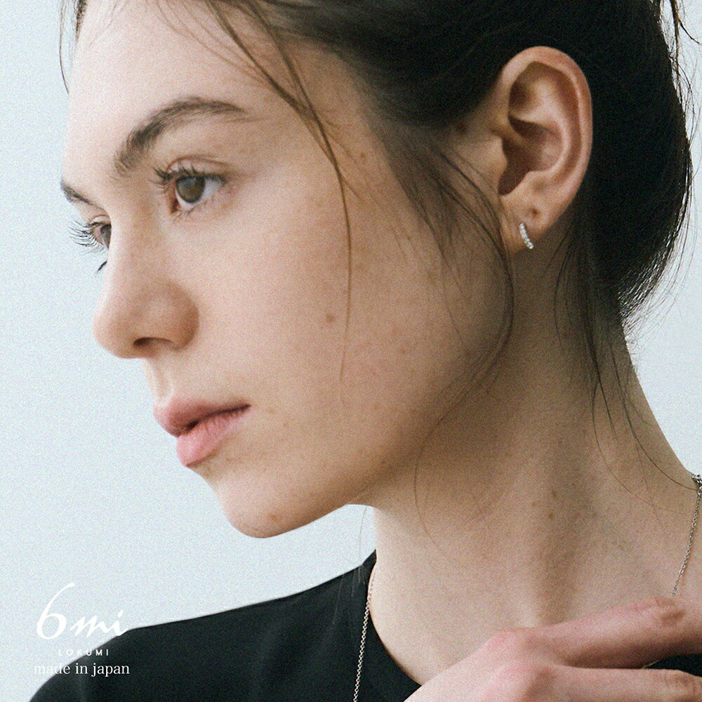 プラチナ パヴェハーフラウンド ピアス 3カラー展開 金属アレルギー対応 日本製 Pt900 プラチナポスト ビジュー シルバー K24 ゴールド ピンクゴールド ニッケルフリー 大人 シンプル プレシオサ ラウンド クリスタル オフィス アクセサリー オフィス 上品 送料無料 LOKUMI