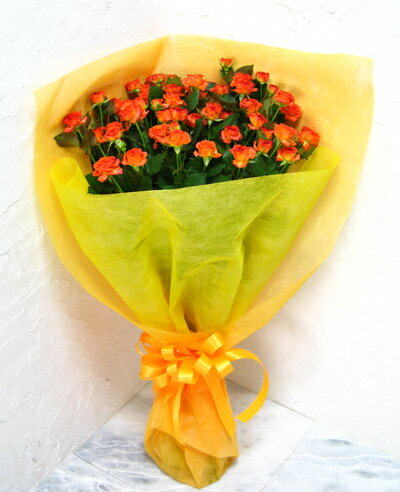 オレンジ スプレー咲きのオレンジ色バラ10本を花束にして　カスミソウを入れて　ミニバラ　生花　花束　誕生日　お祝い　記念日　フラワーギフト　バラ