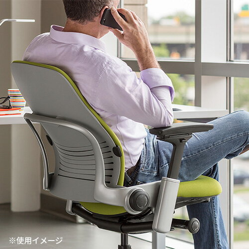 【最大400円クーポン9/1-9/6 10時】リープ Steelcase USモデル 革張り アルミポリッシュ オフィスチェア デスクチェア オフィス 会社 高機能 ハイバック おしゃれ ブラック 黒 肘付き K-46216179CS