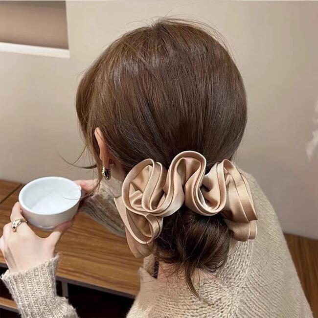 ヘアゴム 大人っぽい ヘアアクセサリー カーブ モチーフ まとめ髪 ポニーテール ヘ...