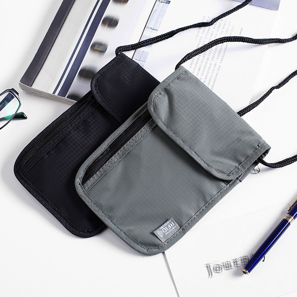 【BLACK FRIDAY P5倍】 【スキミング防止で安心】パスポートケース 首下げ スキミング防止 RFID 財布 ネックポーチ 海外旅行 便利グッズ トラ...