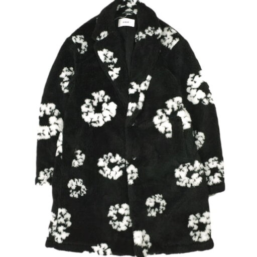 SAINT MICHAEL x DENIM TEARS セントマイケル デニムティアーズ 24AW 別注 日本製 DT_FUR COAT / CT WREATH / BK フラワー ファーコート SM-YS1-0000-C51 XL BLACK SAINT Mxxxxxx 定価236,500円 アウター【新古品】【中古】【SAINT MICHAEL × DENIM TEARS】 SAINT MICHAEL x DENIM TEARS セントマイケル デニムティアーズ 24AW 別注 日本製 DT_FUR COAT / CT WREATH / BK フラワー ファーコート SM-YS1-0000-C51 XL BLACK SAINT Mxxxxxx 定価236,500円 アウター【新古品】【中古】【SAINT MICHAEL × DENIM TEARS】