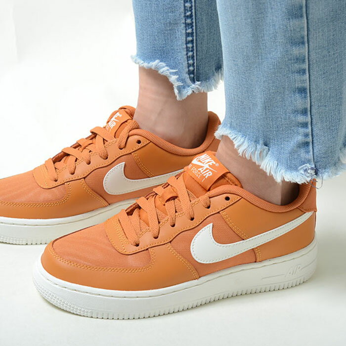 NIKEAIRFORCE1LV82...