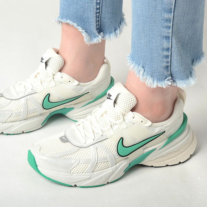 W NIKE V2K RUN ウィメンズ ナイキ ラン レディース スニーカー オフホワイトグリーン fd0736-107