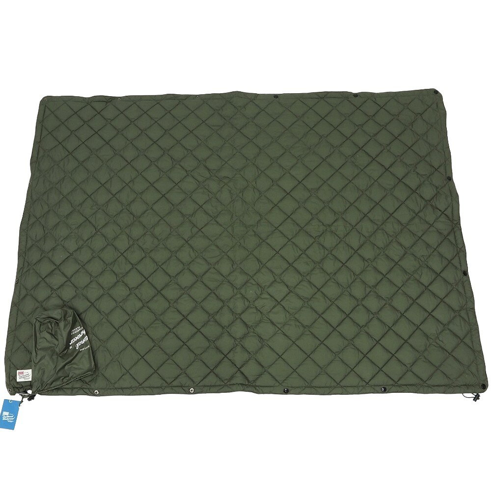 商品説明色 カーキ サイズ 本体縦：93cm 本体横：128cm 素材 表地：ポリエステル100% 裏地：ポリエステル100% 中綿：ダウン90％ フェザー10% 生産国 ベトナム コメント ブランケットとして使用することはもちろん、ボタン...