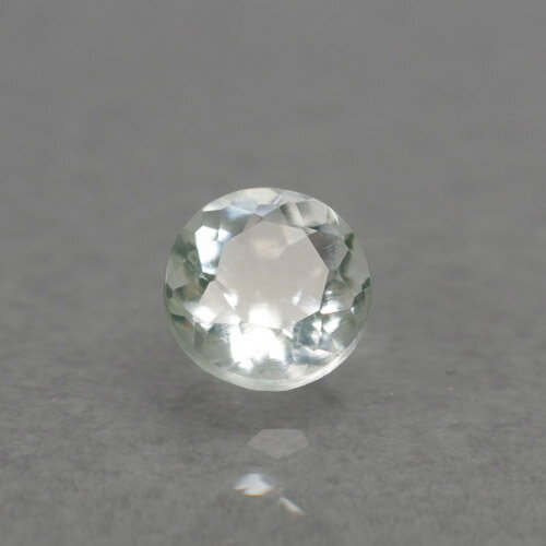 強蛍光グリーンハイアライト 0.42ct UVペン付 b-3131班(ふ)の出ないコモンタイプで、微小のウランを含んでるため、紫外線で強蛍光します。ごくわずかに含まれる成分の違いによって、このようにとても稀少な緑色のハイアライトになります。 強蛍光グリーンハイアライト 0.42ct UVペン付 b-3131班(ふ)の出ないコモンタイプで、微小のウランを含んでるため、紫外線で強蛍光します。ごくわずかに含まれる成分の違いによって、このようにとても稀少な緑色のハイアライトになります。