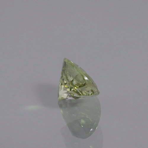 グリニッシュイエローゾイサイト0.85ct b-2636ゾイサイトの色で最も知られている青...