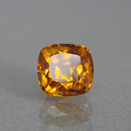 合成オレンジサファイア 7.26ct bf-2947このルースは合成コランダムやスピネルの製造で世界トップクラスの会社が、日本国内で作ったサファイアで、オレンジ色が奥から湧き上がるような輝きの強さは、さすがサファイアです。レアストーン専門店大阪ウエルダー 合成オレンジサファイア 7.26ct bf-2947このルースは合成コランダムやスピネルの製造で世界トップクラスの会社が、日本国内で作ったサファイアで、オレンジ色が奥から湧き上がるような輝きの強さは、さすがサファイアです。レアストーン専門店大阪ウエルダー