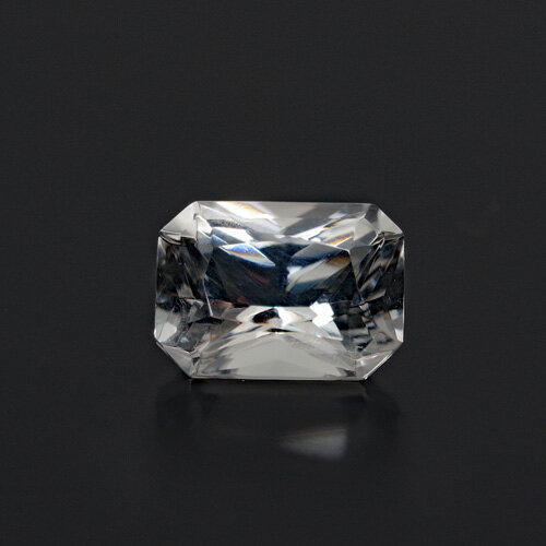 ポルサイト 3.07ct bf-2976産出量が少ない、原石が小さい、ほとんどが半透明とコレクター向きの条件がそろった鉱物で、このような3ctをこえた大きさで、透明カット石になるとレア度が上がります。レアストーン専門店大阪ウエルダー ポルサイト 3.07ct bf-2976産出量が少ない、原石が小さい、ほとんどが半透明とコレクター向きの条件がそろった鉱物で、このような3ctをこえた大きさで、透明カット石になるとレア度が上がります。レアストーン専門店大阪ウエルダー