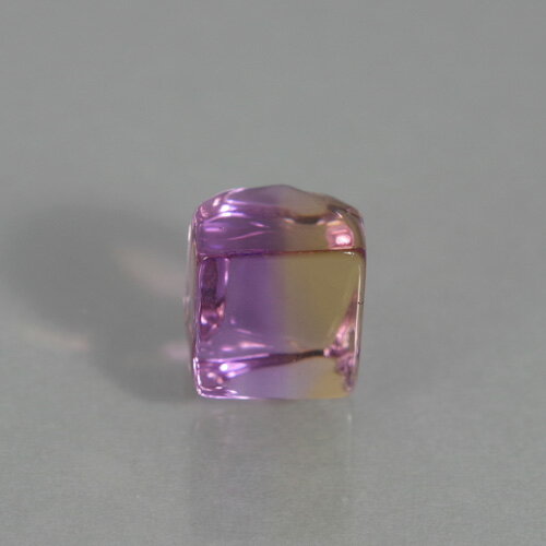 アメトリン 4.80ct bs-2858アメトリンのタンブルです。ファセットカットをしていないので、内部の欠点..