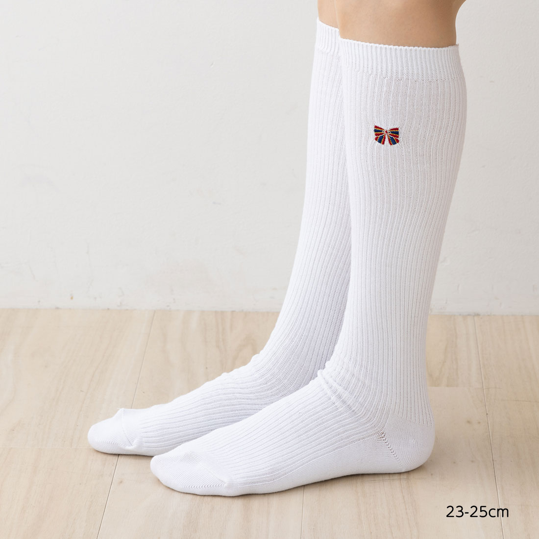 靴下専門店 LOPSのスクールソックス リボン ワンポイント刺 36cm丈 ネイビー 紺 ホワイト 白 23-25cm 片面刺繍 レディース 靴下 ハイソックス mx-1196 D1PK｜アングル2