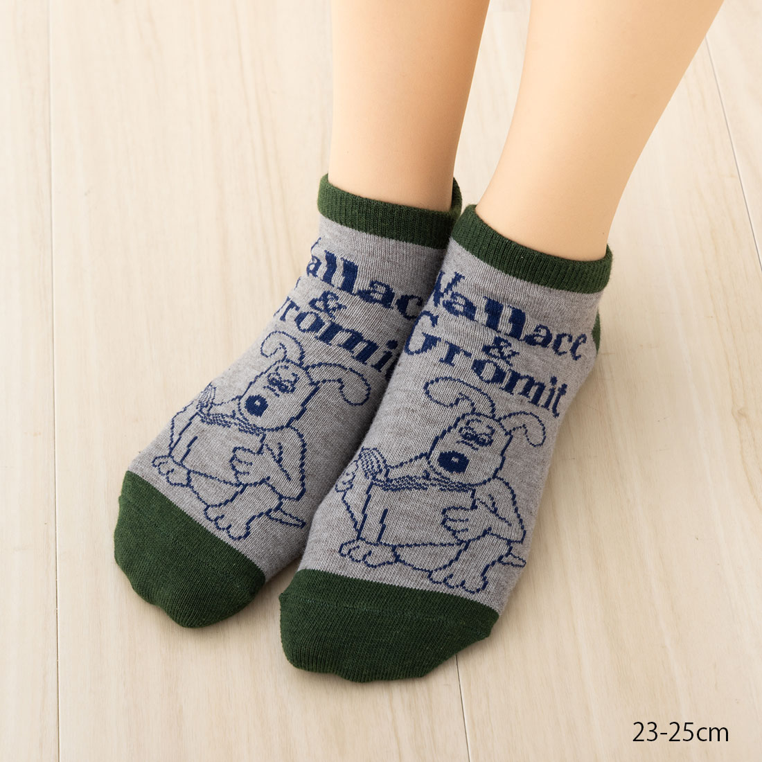 ウォレスとグルミット 読書柄 スニーカー丈ソックス 濃いグレー 23-25cm レディース 靴下 助野 sk-54m38406f