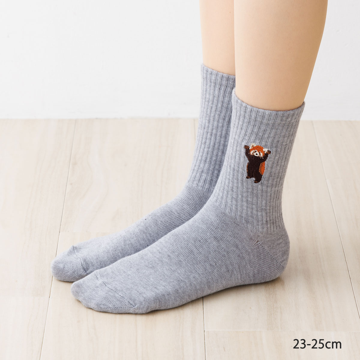 樂天商城 - レッサーパンダ刺繍 クルーソックス ライトグレー 23-25cm レディース 靴下 STREAM as-ans072-a