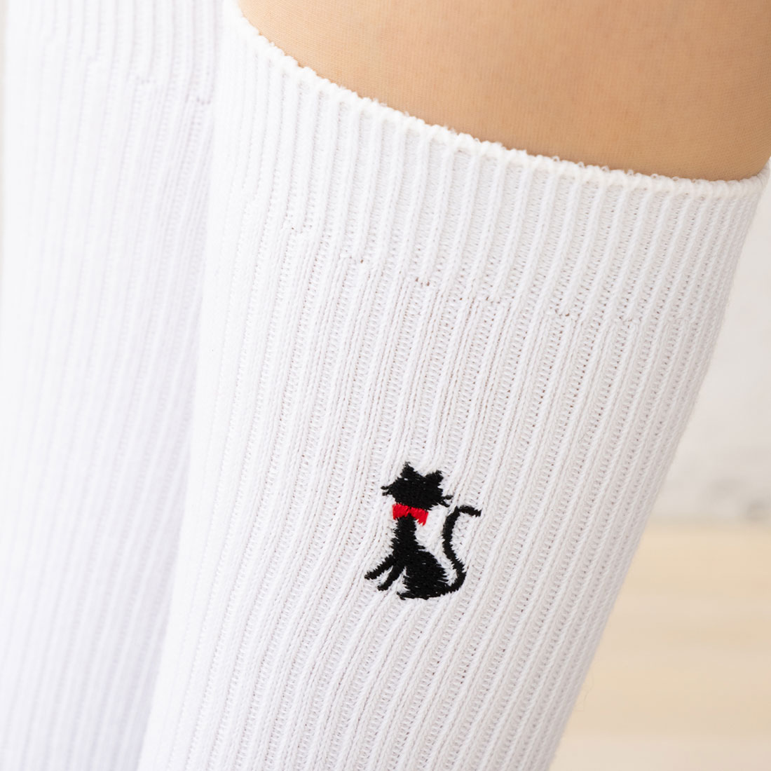 スクールソックス ネコ ワンポイント刺繍 28cm丈 ホワイト 白 ネイビー 紺 23-25cm...