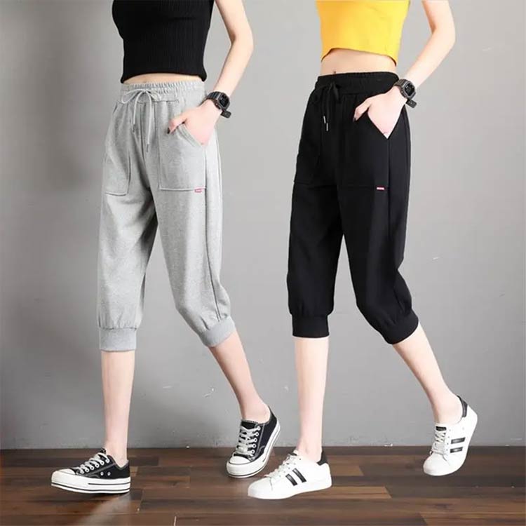 Rakuten - 夏の7分のズボンの女性のゆったり運働の半ズボンの綿のカジュアルな女性の7分のズボンの中でズボン韓版はやせて見えます哈倫のズボン春夏 スポーツウェア ストレッチ パンツ ジャージ レディース シンプル スウエットパンツ 七分丈パンツ カジュアル ジョガーパンツ 無地