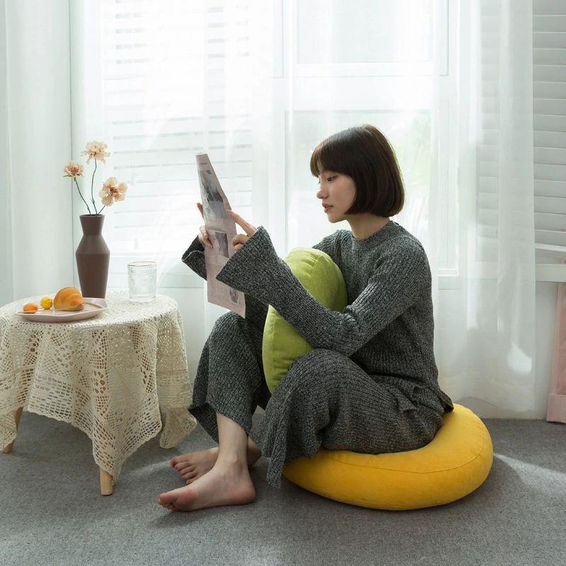 日本式の蒲団の座布団、創意の畳の座布団、北欧の風格の出窓のクッション、居間の...