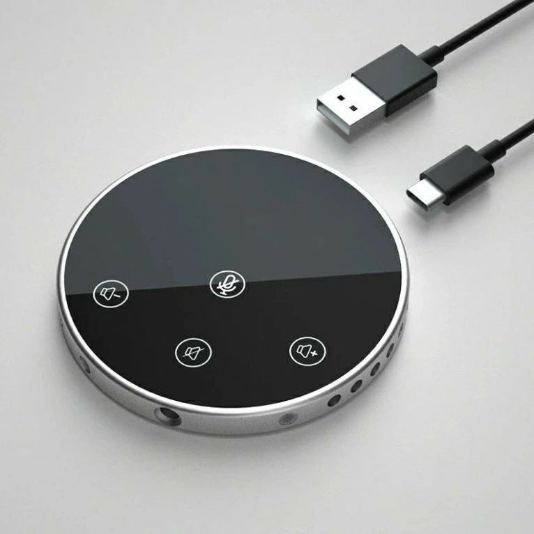 ■商品詳細■ 【商品仕様】 指向特性：全指向性 周波数特性：40Hz-20KHz S/N比：70dB以上 使用時間：約12H サイズ：8cm*8cm*1cm 【360°全方位集音】 360°全指向性マイクを使用したため、集音範囲以内であれば、どんな角度からの声でも、満遍なく拾うことができます。声を張り上げて話したり、体を前かがみしたりして会議をする必要がありません。 【最大5メートルの集音範囲】 マイクスタンドが付属しています。個人好みにより、卓上のスペースを最大程度で利用できます。マイク角度も自分のお好みの位置に調整できます。また、折り畳み式のスタンドのため、収納、外出など場合でも、持ち運びしやすい！ 【タッチセンサー】 表示図を装備しているので、一目で状態がわかります。ミュート、音量調節などを簡単に調整でき、さまざまな会議のニーズに適応し、会議をより効率的にします。 【USB接続】 専用のドライバーのインストールが不要。ケーブルを挿すだけですぐに使え、初めての方も安心してお使いいただけます。複雑な初期設定などもする必要がなく、簡単に使用することができます。 【コンパクト＆軽量】 マイクの直径は8CM、厚さわずか1CM、持ち運びやすいデザインで、ズボンやジャケットなどのポケットに入れることができます。 【多様なOSとソフトに対応】 USBケーブルを差し込むことだけで使用できるようになります。ドライバーのインストールが不要ですので、とても便利で使いやすいです。SKYPE、LINEなどのソフトに対応し、在宅勤務に適切なスピーカーフォンです。 【長期安心保証】 当店からご購入場合、12ヶ月間日本国内安心保証が付き、品質向上と不良率を低下させるには常に努めておりますが、商品不良率をゼロにすることができかねます。万が一商品不具合のようでしたら、販売店にメールにてお気軽にご連絡ください。 必ず最善を尽くし、保証サービスをご対応いたします。お客様にご満足頂けるよう精一杯努力いたします！ キーワード：USB会議用マイク スピーカー USB マイク 高音質 高感度 全指向性 USBマイク 360?全方向集音 音量調節 ミュート タッチセンサー コンパクト 軽量 PC パソコン スマホ 対応 在宅会議、オンライン会議、ウェブ会議、ビデオ会議、SKYPE、LINEなどに対応 送料無料 一年保証 スピーカーフォン 高感度 ノイズキャンセリング ドライバー不要 Windows/Macなどに対応 拡声器 会議用マイクスピーカー テレワーク 在宅 送料無料【一年保証】【バッテリー体積エネルギー容量不足400Wh/L】キーワード：USB会議用マイク スピーカー USB マイク 高音質 高感度 全指向性 USBマイク 360?全方向集音 音量調節 ミュート タッチセンサー コンパクト 軽量 PC パソコン スマホ 対応 在宅会議、オンライン会議、ウェブ会議、ビデオ会議、SKYPE、LINEなどに対応 送料無料 一年保証 スピーカーフォン 高感度 ノイズキャンセリング ドライバー不要 Windows/Macなどに対応 拡声器 会議用マイクスピーカー テレワーク 在宅 送料無料【一年保証】