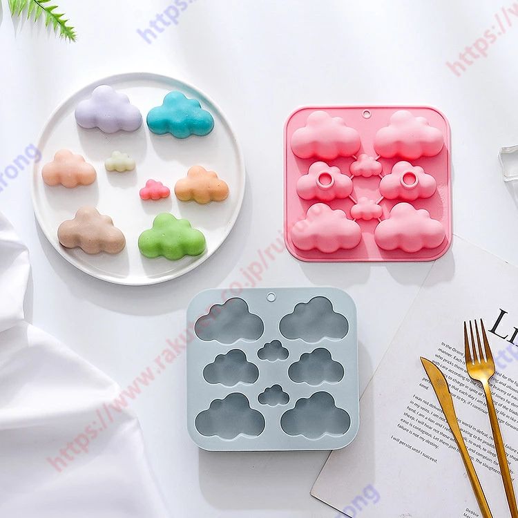 主にチョコレートを溶かして型取りするものですが、グミやゼリー、アクセサリー、そして石鹸作りとしても活用可能です。 ローフード作りなどにもお勧めです。剥がしやすく、洗いやすいシリコン型です。 ケーキ DIY 石鹸 チョコレート ゼリー 焼き菓子等 なんでも活用いただけます。 お家でハンドメイドやおかし作りをお子様と楽しむ際にご活用ください。 シリコン型はチョコレート型（チョコモールド）としてはもちろん、耐熱・耐冷にも優れている型なので、カワイイ形の氷や焼き菓子作りもできます。 焼き菓子で使用の際は一つ一つが細かいので、模様が出にくくなる場合があります。 作る際、型に流し込む量は、型のくぼみから2mm程度下に入れてください。。 温度管理（テンパリング）をしっかりすることが、チョコ作りのポイントです！ 材質：シリコンゴム（耐冷・耐熱-50～220℃） サイズ・板厚：外寸　約16.2*15.4*3cm 注意事項：直火では使用しないでください。。食器洗い洗浄機・乾燥機は使用しないでください。この製品は製菓用です。主にチョコレートを溶かして型取りするものですが、グミやゼリー、アクセサリー、そして石鹸作りとしても活用可能です。 ローフード作りなどにもお勧めです。剥がしやすく、洗いやすいシリコン型です。 ケーキ DIY 石鹸 チョコレート ゼリー 焼き菓子等 なんでも活用いただけます。 お家でハンドメイドやおかし作りをお子様と楽しむ際にご活用ください。 シリコン型はチョコレート型（チョコモールド）としてはもちろん、耐熱・耐冷にも優れている型なので、カワイイ形の氷や焼き菓子作りもできます。 焼き菓子で使用の際は一つ一つが細かいので、模様が出にくくなる場合があります。 作る際、型に流し込む量は、型のくぼみから2mm程度下に入れてください。。 温度管理（テンパリング）をしっかりすることが、チョコ作りのポイントです！ 材質：シリコンゴム（耐冷・耐熱-50～220℃） サイズ・板厚：外寸　約16.2*15.4*3cm 注意事項：直火では使用しないでください。。食器洗い洗浄機・乾燥機は使用しないでください。この製品は製菓用です。