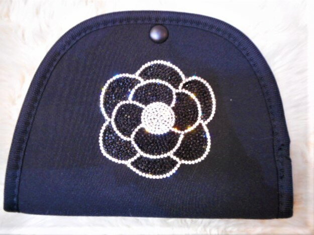 マスクケース　マスク入れ　マスク収納　キラキラ　カメリア　ポーチ　持ち運び　衛生的　マスク　ギフ..