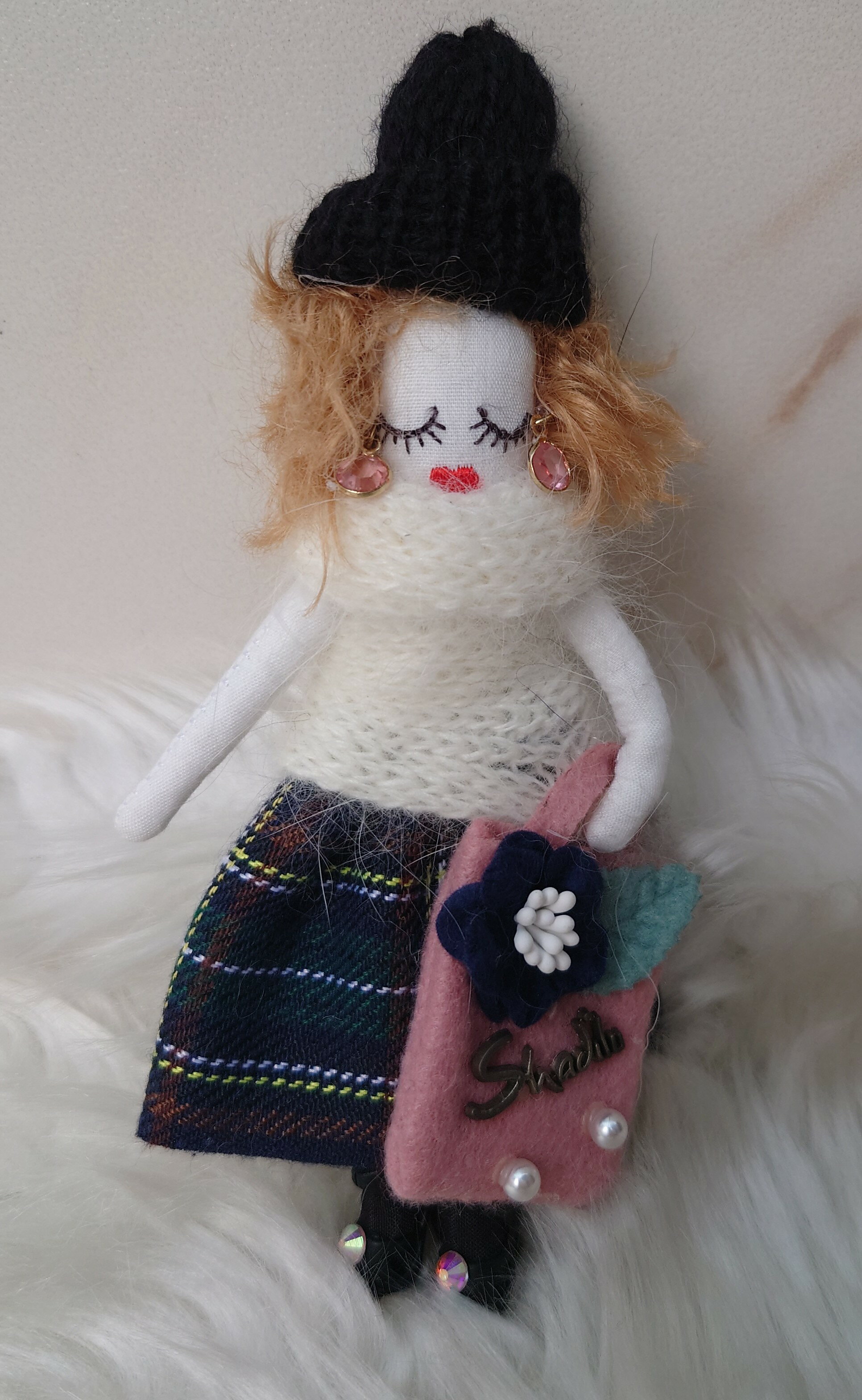 キーホルダー　バッグチャーム　人形　ニット　ドールチャームのサムネイル