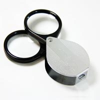 虫眼鏡 繰り出し ポケットルーペ 7961 4倍 36mm 2枚重ねで7倍 携帯用 池田レンズ アウトレット