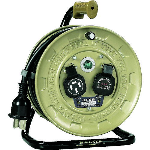 4930510206530｜327-4667 [JT3102M] 1台販売 商品画像については実際の製品と異なる場合がございます。あくまでも商品のスペックをご確認の上ご注文をお願いいたします。※この商品は受注発注の商品です。その為メーカーに在庫がない場合がございます。その場合は大変申し訳ございませんがキャンセルとさせて頂きます。予めご了承下さい。327-4667特長小型で軽量、手軽に使えるコンパクトタイプです。コンセント2個付のうち、1個は逆配線仕様としてあります。コンセントを差しかえるだけでモーターの回転を逆にできるので、配線のやり直しが不要で大変便利です。用途現場での機械などの試運転、展示会などの仮設電源に最適です。仕様電線仕様長さ(m)：10電線仕様太さ(［［MM2］］)：2.0電線仕様芯数(C)：4定格電流(A)：7コンセント仕様定格：3P・20A・250V　アース付コンセント仕様形状：［［四相1］］コンセント仕様個数：2電線種：VCT通電ランプ：○接地端子：○仕様2三相200Vコンセント1個のみ逆配線仕様材質_仕上円盤/鉄板　電線/ビニルキャプタイヤ質量3.700KG注意屋内使用原産国日本JANコード4930510206530「ルーペスタジオ」では、拡大鏡(虫眼鏡/ルーペ)、双眼鏡、単眼鏡、望遠鏡などのレンズ製品を主に取り扱っております。工具製品は常には在庫しておらずお取りよせとなります。ご了承下さい。コードリール コードリール（三相200V）ハタヤ コードリール 三相200Vアース付 関連商品へ