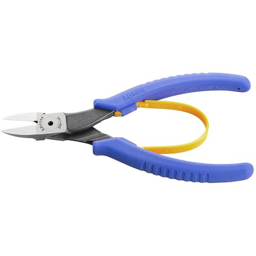 4960225270335｜494-2779 [SPN145S] 1丁販売 こちらの商品はメール便対応商品です。メール便対応数：35（※1回のご注文で対応数の合計が101以上だとメール便は対応できませんので予めご了承下さい。) システム上、送料無料と表記されていても、沖縄県・離島宛、大型商品は追加料金をいただく場合があります。別途費用が発生する場合、システムの都合上ご購入時の自動配信メールには追加料金が含まれておりません。当店でご注文内容を確認し、別途メールにてご請求金額を連絡致します。商品画像については実際の製品と異なる場合がございます。あくまでも商品のスペックをご確認の上ご注文をお願いいたします。※この商品は受注発注の商品です。その為メーカーに在庫がない場合がございます。その場合は大変申し訳ございませんがキャンセルとさせて頂きます。予めご了承下さい。494-2779特長刃角度7°の直線に近い角度で作業効率がアップします。刃が長く、スリムな設計で狭所の作業に最適です。手になじみやすいエラストマー樹脂グリップです。用途プラスチック成形業。仕様全長(mm)：147刃表面形状：フラット刃切断能力(mm)ABS樹脂：○切断能力(mm)プラスチック：φ3切断能力(mm)樹脂：φ3仕様2フラット刃プラスチック製ばね付寸法(mm)：A=147／B=48／C=95／D=13／E=8／F=19材質_仕上バナジウム鋼グリップ：エラストマー樹脂質量80.000G注意絶対に電気を通さないで下さい。非絶縁工具です。ハンマーがわりに使用しないでください。使用範囲をこえての使用はしないでください。原産国日本JANコード4960225270335「ルーペスタジオ」では、拡大鏡(虫眼鏡/ルーペ)、双眼鏡、単眼鏡、望遠鏡などのレンズ製品を主に取り扱っております。工具製品は常には在庫しておらずお取りよせとなります。ご了承下さい。ニッパプラスチック用 ニッパ（プラスチック用）スリーピークス スリムプラスチックニッパ（バネ付） 関連商品へ